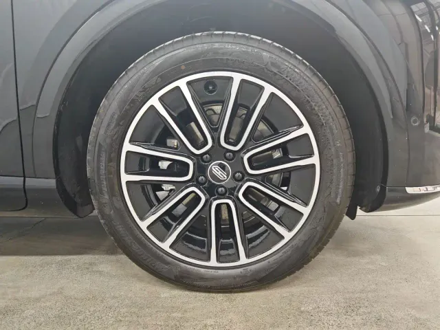 Shangjie SUV — Фото автомобиля 15