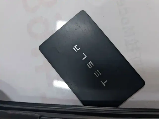 Tesla Model Y — Фото автомобиля 8