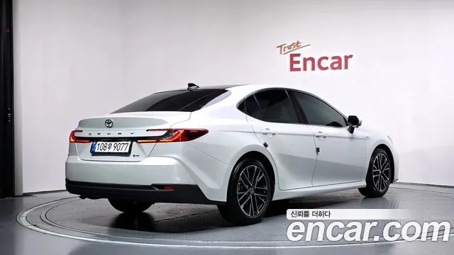 Toyota Camry XV80 — Фото автомобиля 2