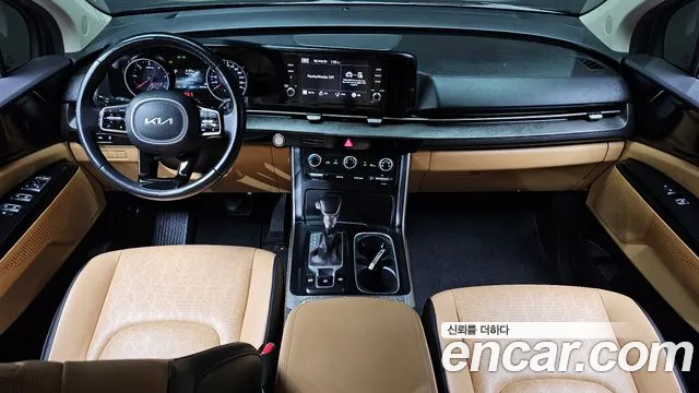 Kia Carnival Generation 4 — Фото автомобиля 7