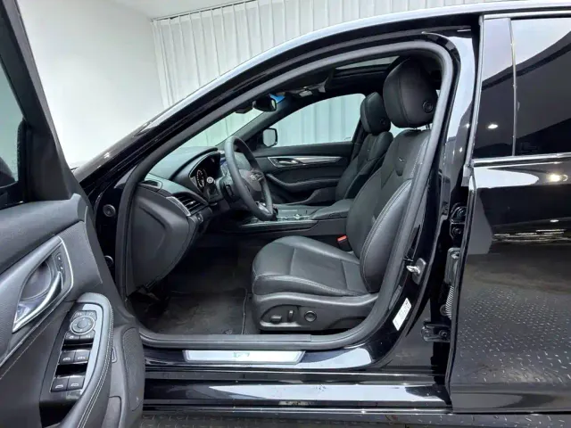 Cadillac CT5 — Фото автомобиля 14