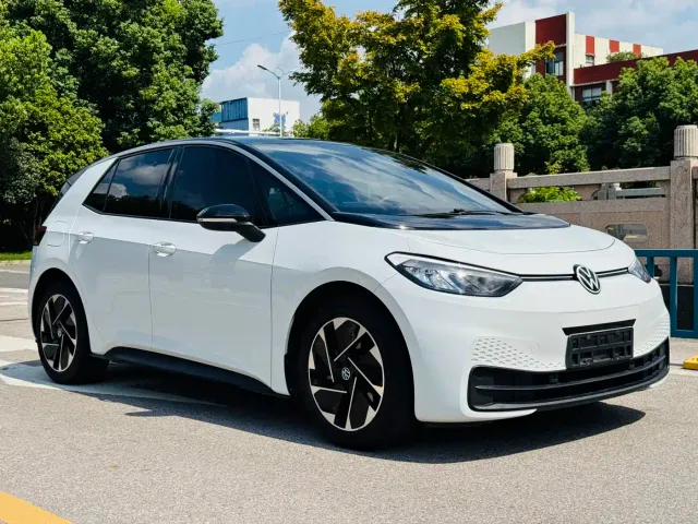 Volkswagen ID.3 — Фото автомобиля 3