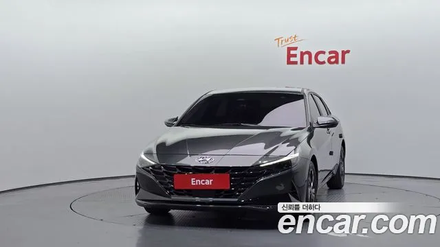 Hyundai Avante — Фото автомобиля 3