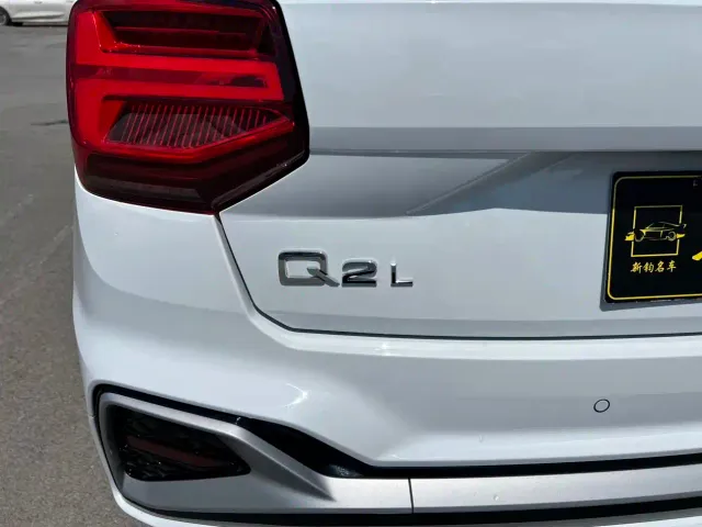 Audi Q2L — Фото автомобиля 16