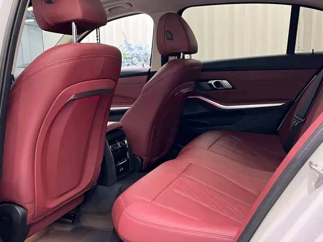 BMW 3 Series — Фото автомобиля 7