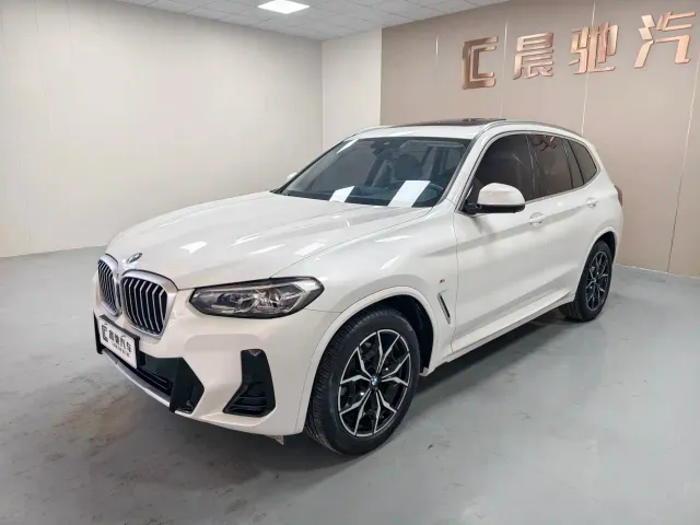 Фотография автомобиля — BMW X3