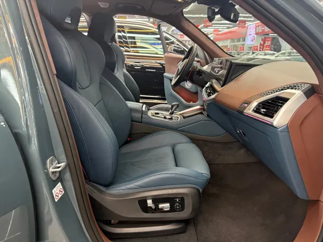 BMW XM — Фото автомобиля 13