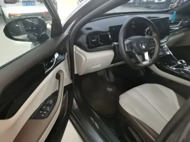BYD Qin PLUS — Фото автомобиля 15