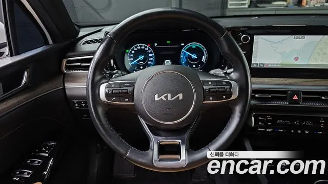 Kia K5 Generation 3 — Фото автомобиля 14