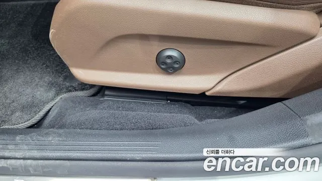 Mercedes-Benz E-Class — Фото автомобиля 26