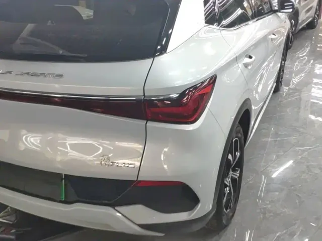 BYD Yuan PLUS — Фото автомобиля 7