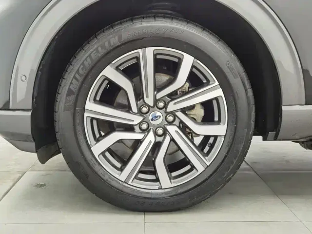 Ford Explorer — Фото автомобиля 17