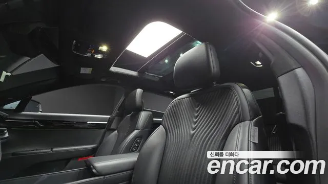 Hyundai Grandeur GN7 — Фото автомобиля 24