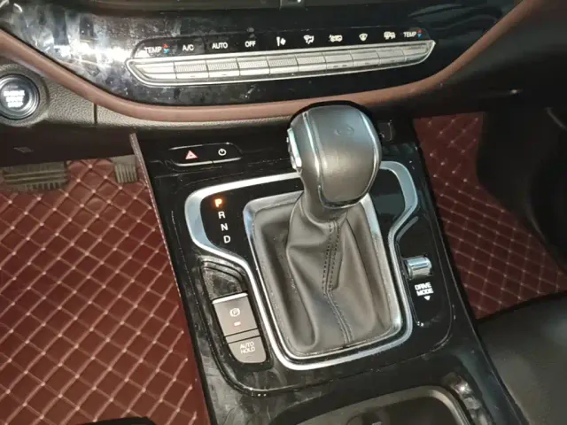 GAC Trumpchi M6 — Фото автомобиля 13