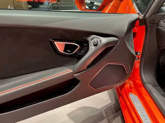 Lamborghini Huracan — Фото автомобиля 2