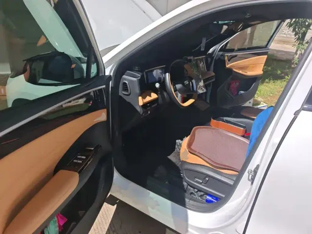 Geely Galaxy L7 — Фото автомобиля 17