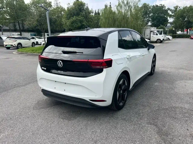 Volkswagen ID.3 — Фото автомобиля 5