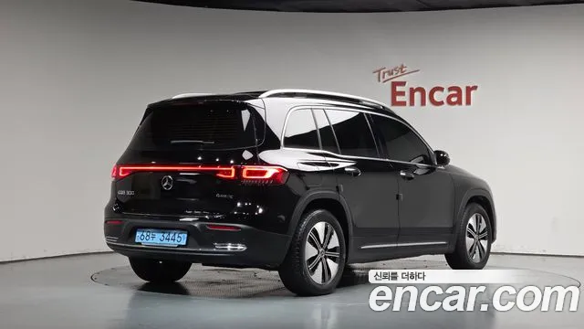 Mercedes-Benz EQB X243 — Фото автомобиля 2