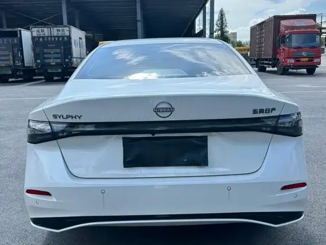Nissan Sylphy — Фото автомобиля 8