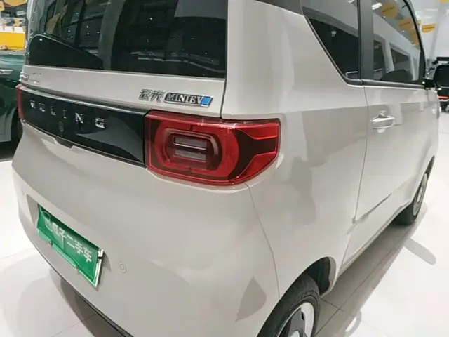 Wuling Hongguang Mini EV — Фото автомобиля 7