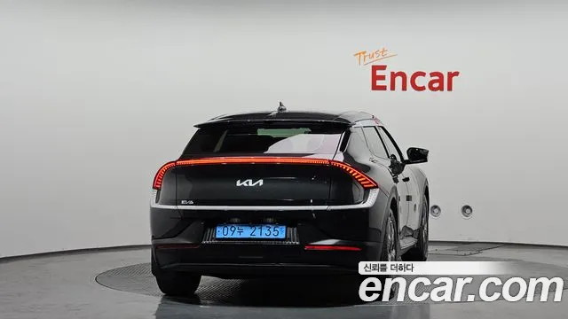 Kia EV6 — Фото автомобиля 4