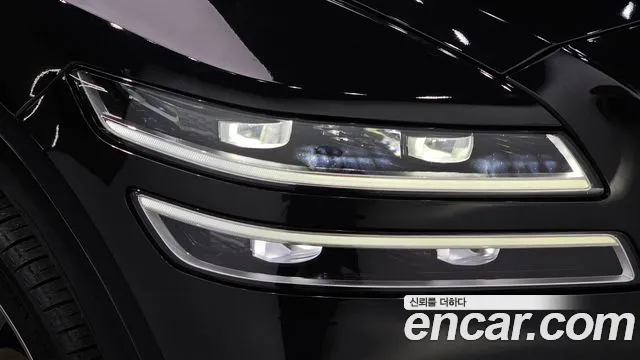 Genesis GV80 — Фото автомобиля 22