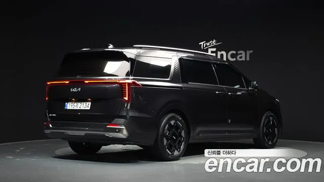 Kia Canival Новый Carnival 4 поколение Бензин 7 мест Signature — Фото автомобиля 2