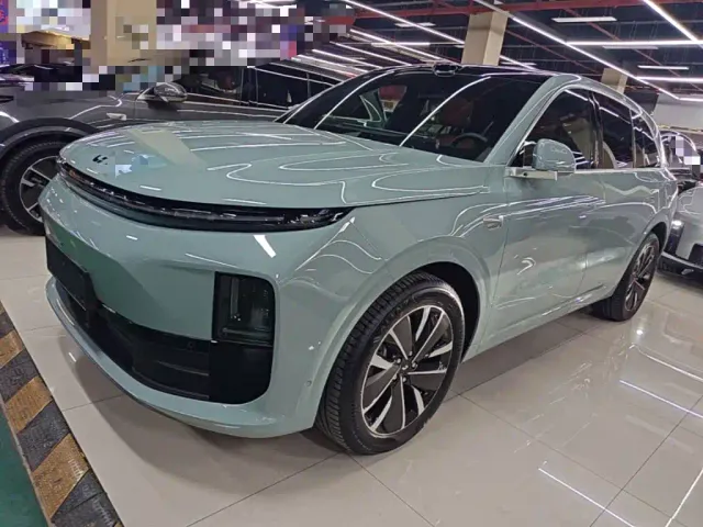 Фотография автомобиля — Li Auto L6