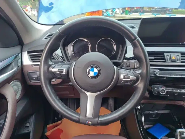 BMW X1 — Фото автомобиля 2