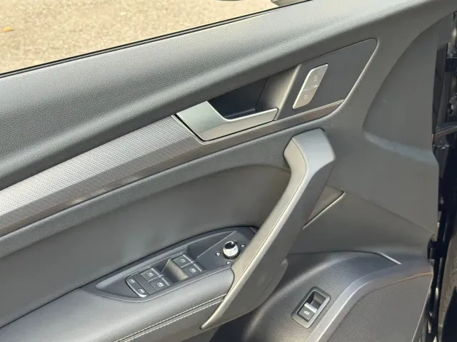 Audi Q5L — Фото автомобиля 25