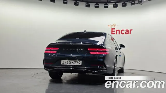 Genesis G80 Бензин 3.5 турбо AWD — Фото автомобиля 4