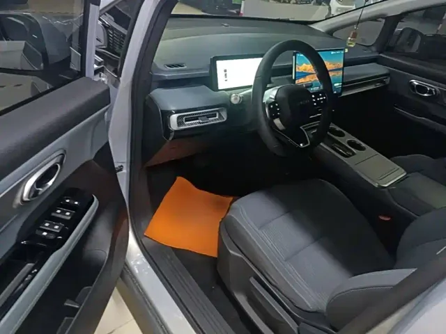 GAC Aion Y — Фото автомобиля 15