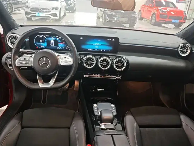 Mercedes-Benz A-Class — Фото автомобиля 9