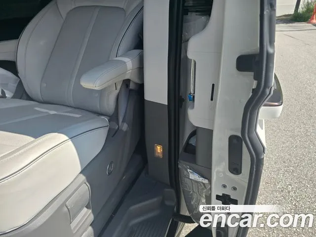 Hyundai Staria — Фото автомобиля 17