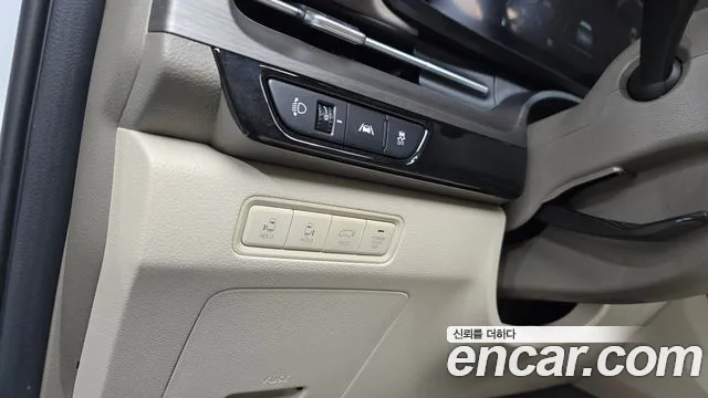 Kia Carnival 4th Gen — Фото автомобиля 22