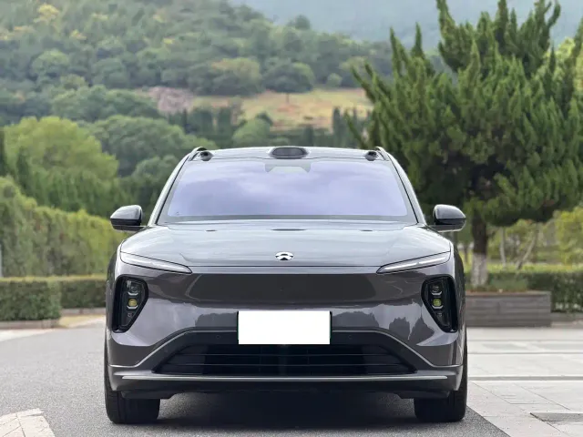 Nio ES6 — Фото автомобиля 2