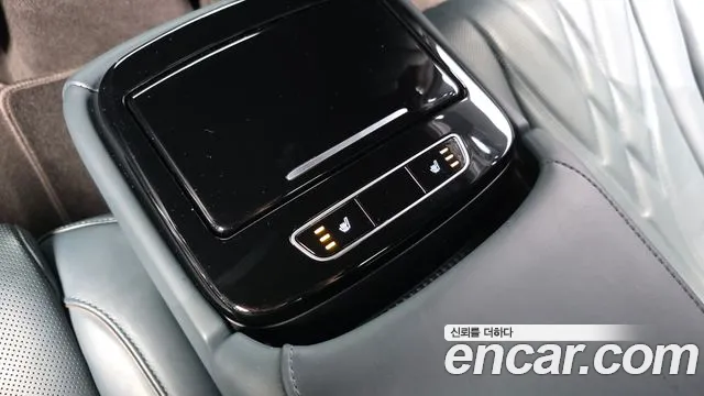 Genesis G80 Electrified G80 (RG3) — Фото автомобиля 29