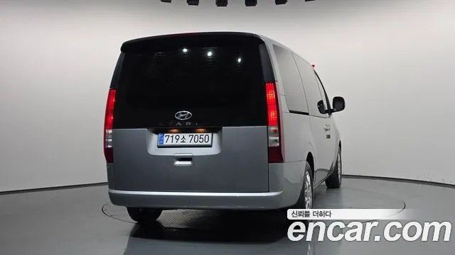 Hyundai Staria Staria Tourer 11 мест — Фото автомобиля 4