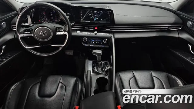 Hyundai Avante CN7 — Фото автомобиля 10