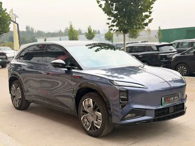 Hongqi Tian Gong 08 — Фото автомобиля 13