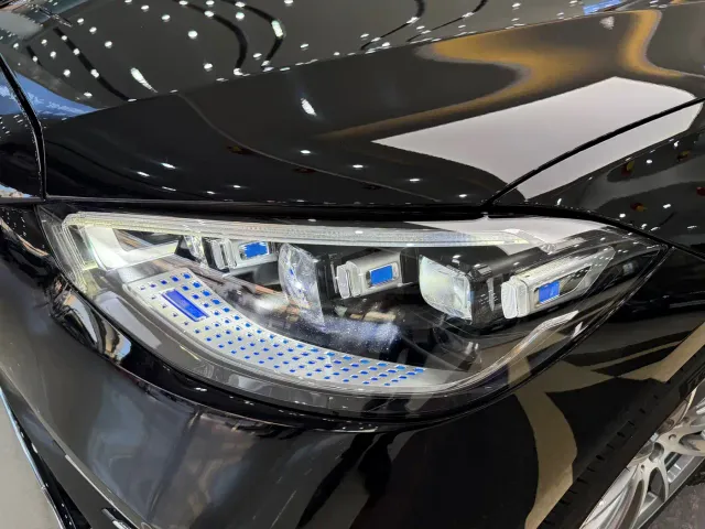 Mercedes-Benz S-Class — Фото автомобиля 23