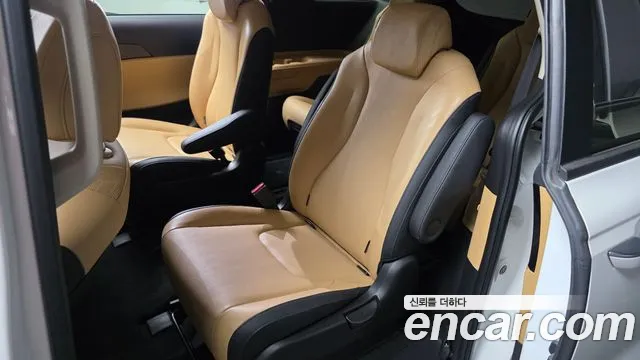 Kia Canival Carnival 4 поколение Дизель 9 мест Prestige — Фото автомобиля 11