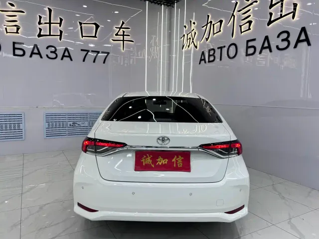 Toyota Corolla — Фото автомобиля 5