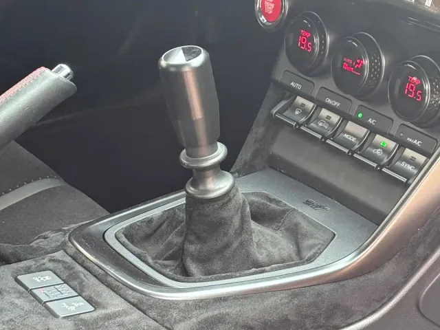 Subaru BRZ — Фото автомобиля 7