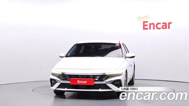 Hyundai AVANTE Новый Avante (CN7) — Фото автомобиля 3