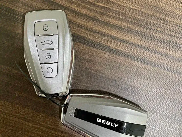 Geely Binyue 2021 1.4T DCT Diamond Edition — Фото автомобиля 18