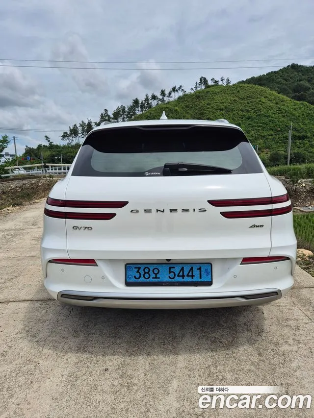Genesis GV70 Electrified GV70 — Фото автомобиля 4