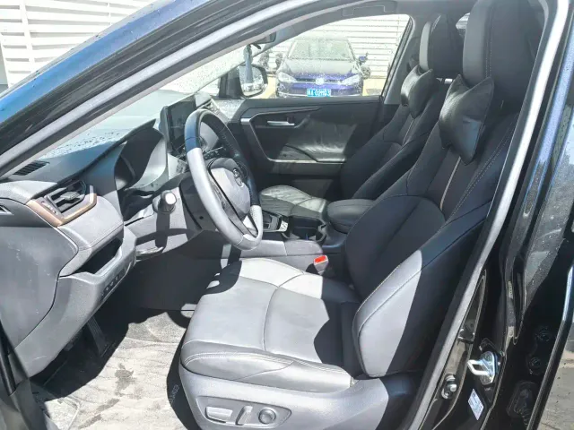Toyota Wildlander — Фото автомобиля 11