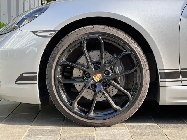 Porsche 718 — Фото автомобиля 9