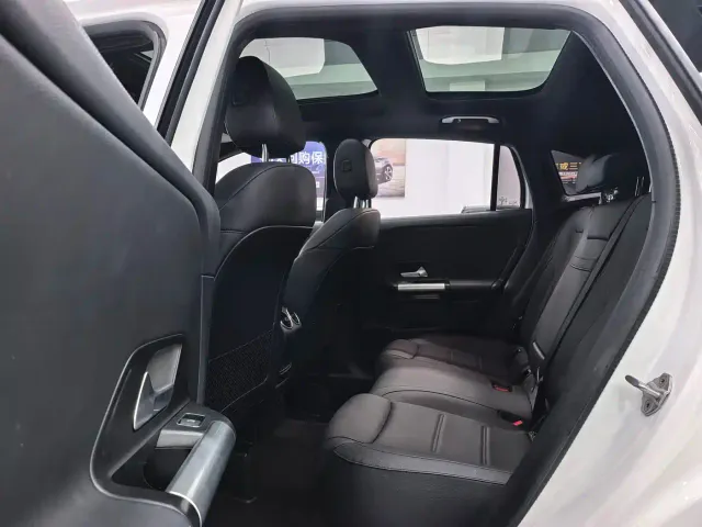 Mercedes-Benz GLA-Class — Фото автомобиля 14